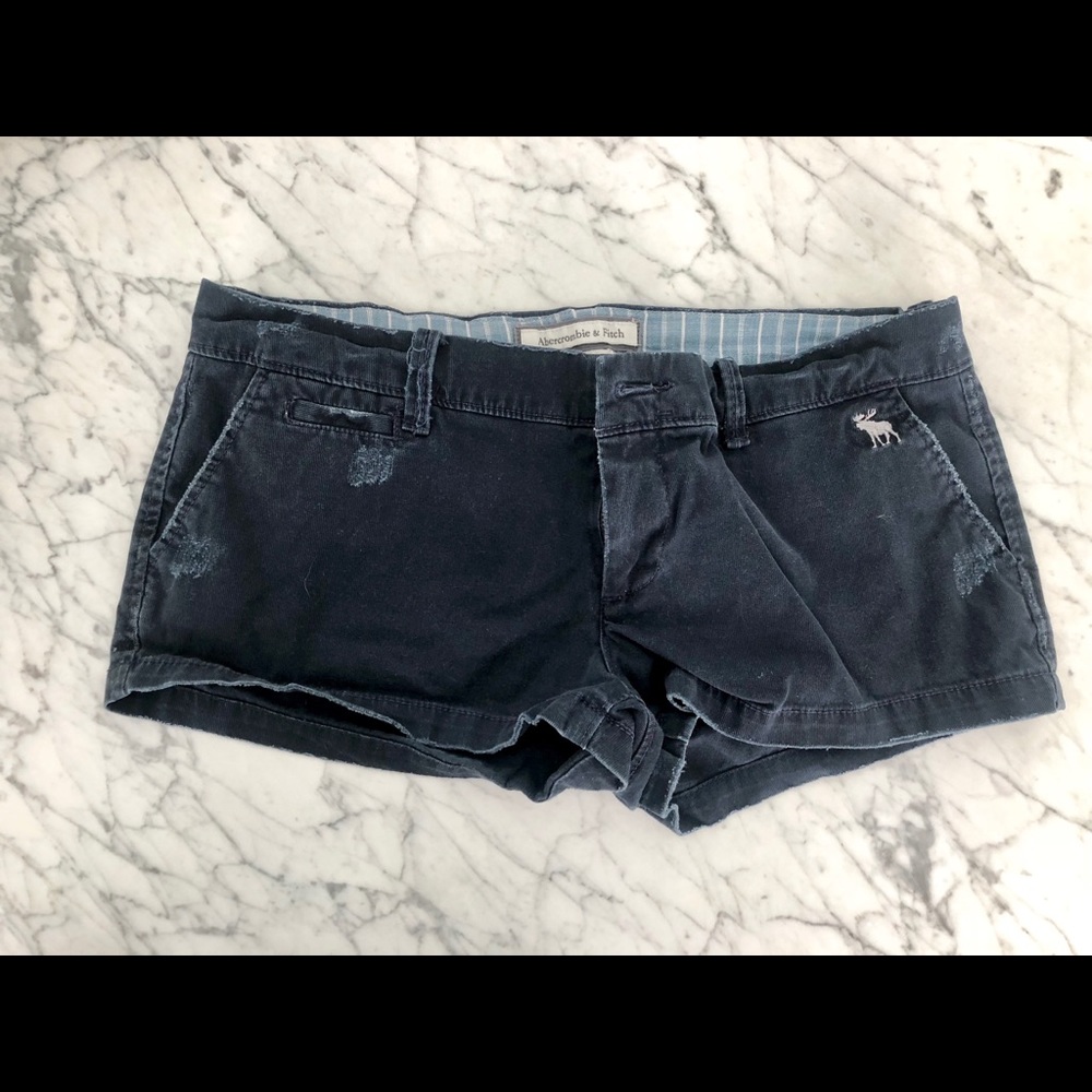 ABERCROMBIE distressed navy shorts EUC